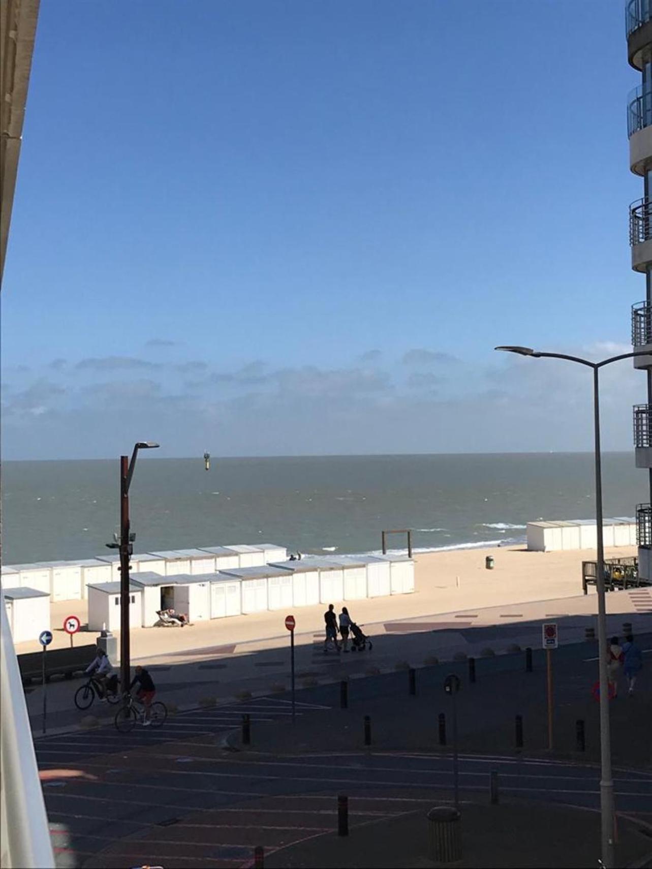 Urbanstay Suites - Beachfront Apartment In Knokke Екстер'єр фото